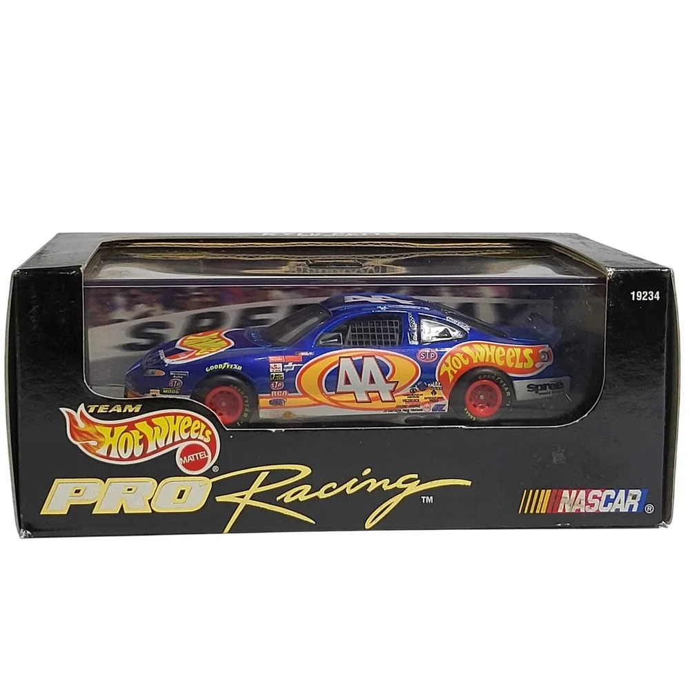 Hot Wheels Pro Racing Kyle Petty 44‎ Diecast Car Display Box NASCAR Collectible